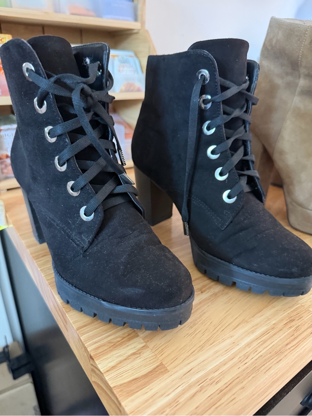 Andrea -Women’s Black Lace-Up Chunky Heel Ankle Boots